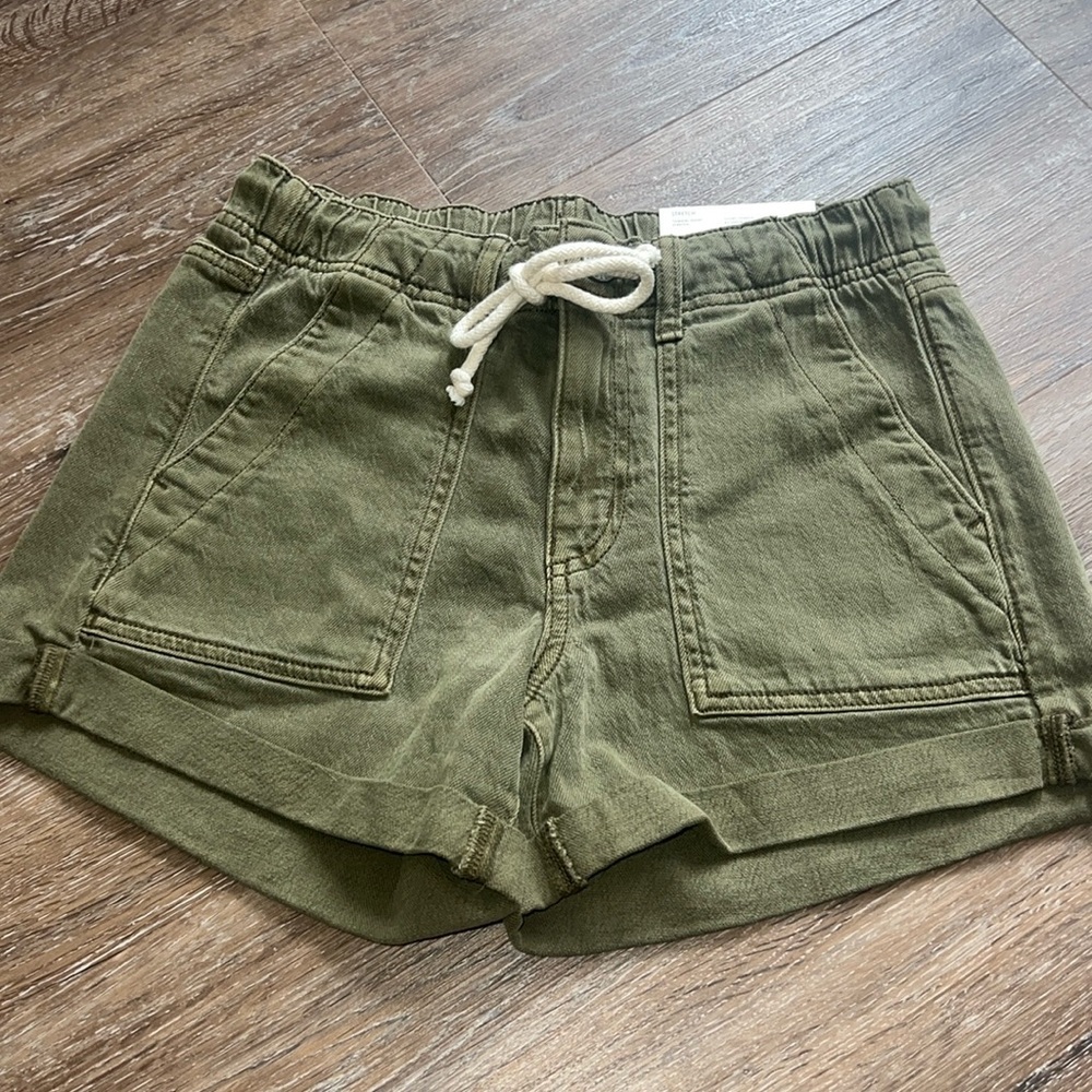 NWT American eagle short